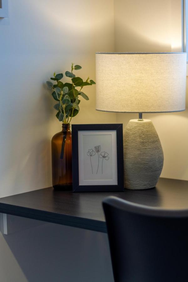 Explore Addington And Cbd 1 Bed W/Carpark Christchurch Buitenkant foto