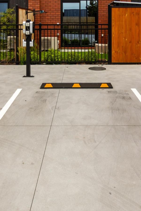 Explore Addington And Cbd 1 Bed W/Carpark Christchurch Buitenkant foto